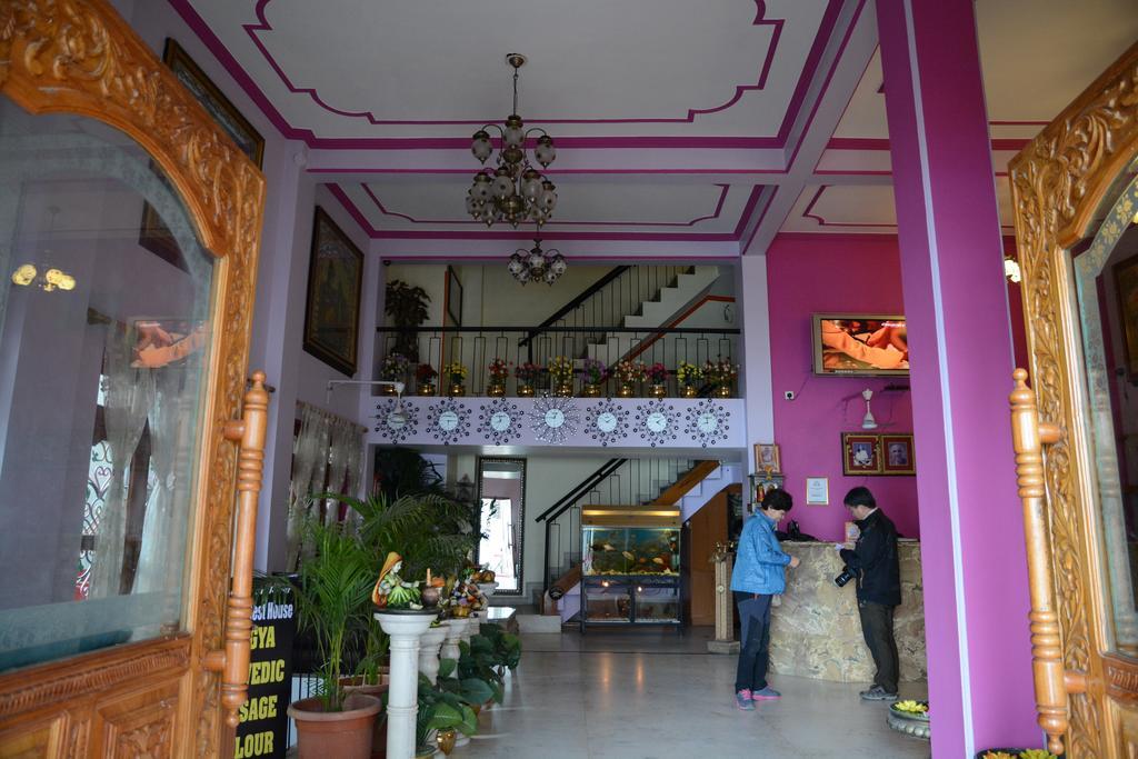 A Palace On River Varanasi Exterior photo